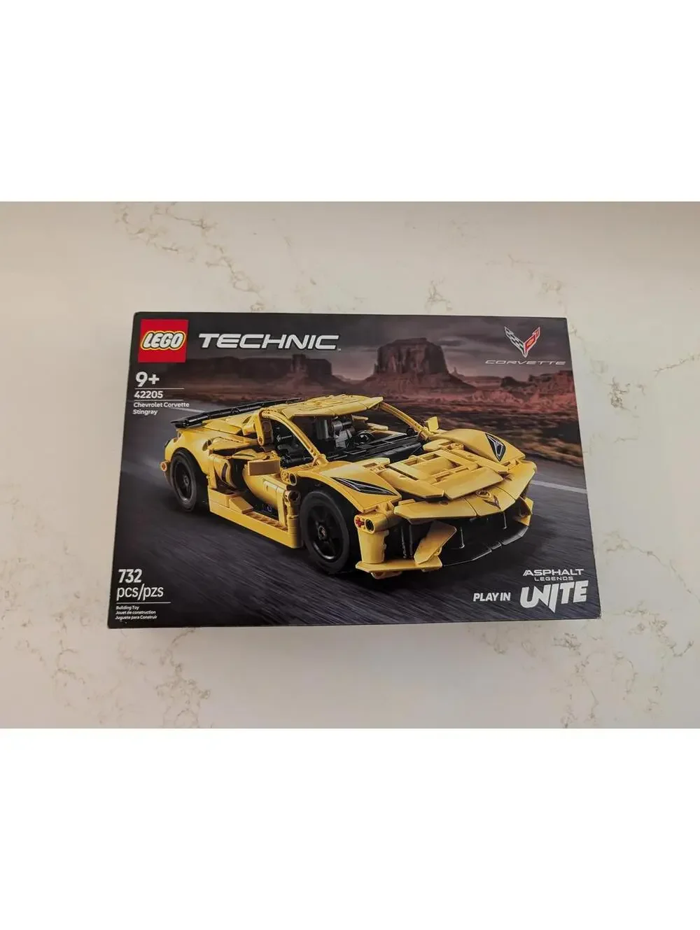 LEGO Technic Chevrolet Corvette Stingray 732 pcs Building Set